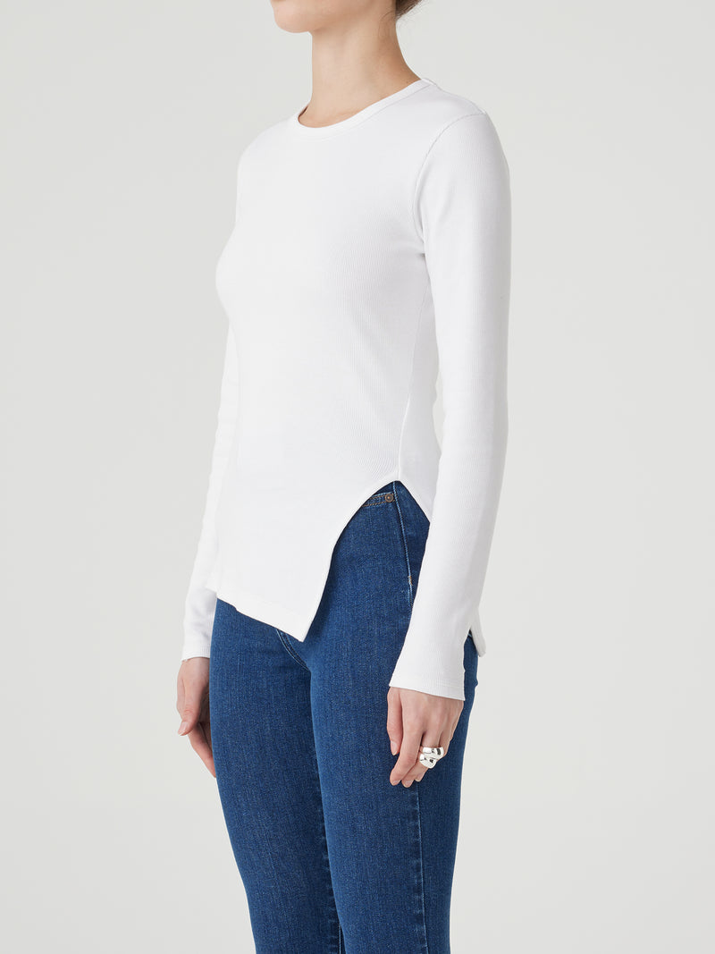 ASYMMETRICAL RIB TOP WHITE