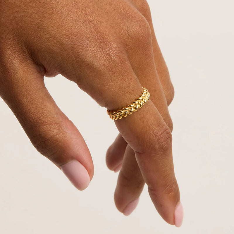 Intertwined Ring
